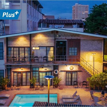 The Warehouse Chiang Mai Otel Dış mekan fotoğraf
