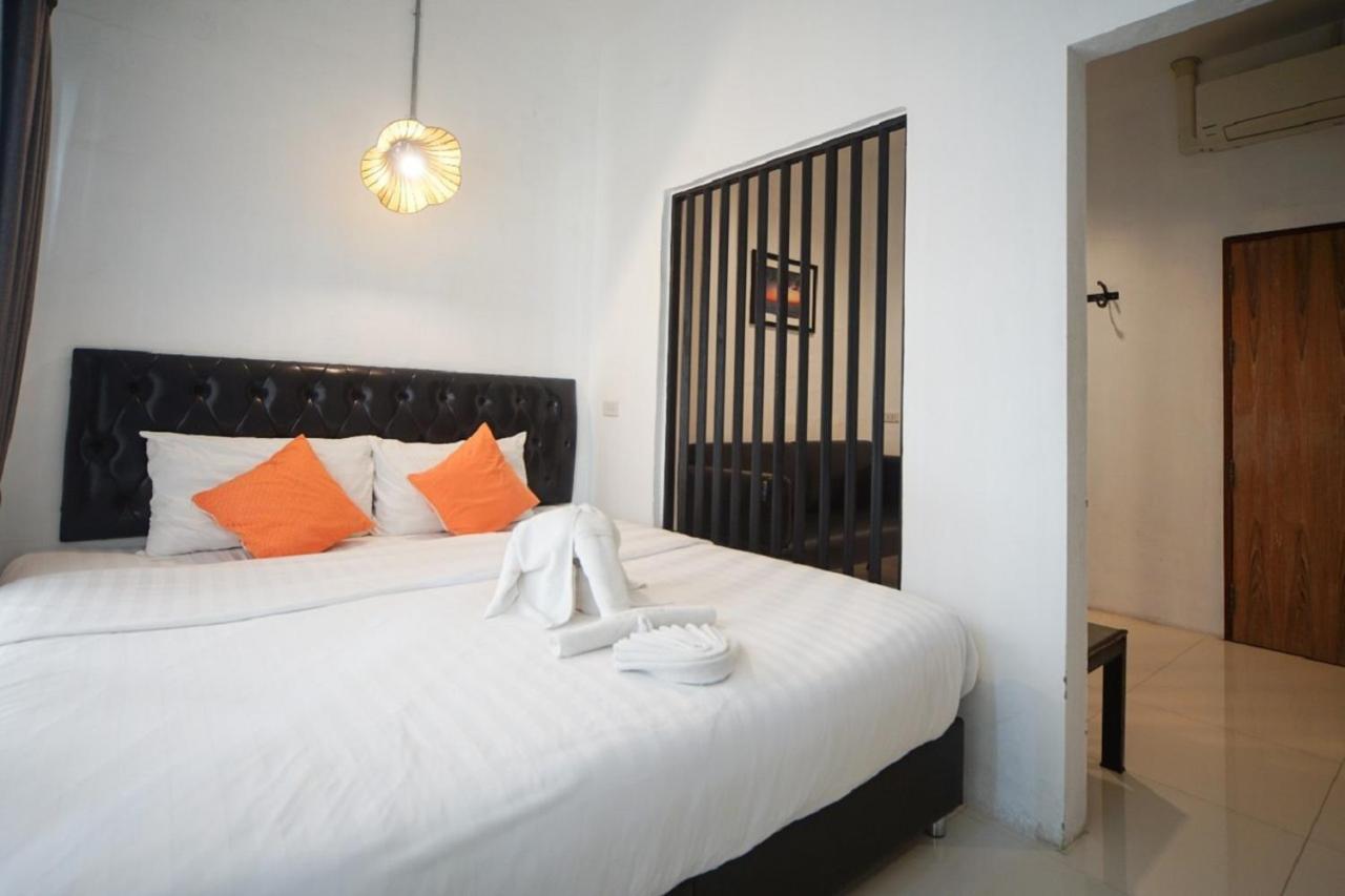 The Warehouse Chiang Mai Otel Dış mekan fotoğraf