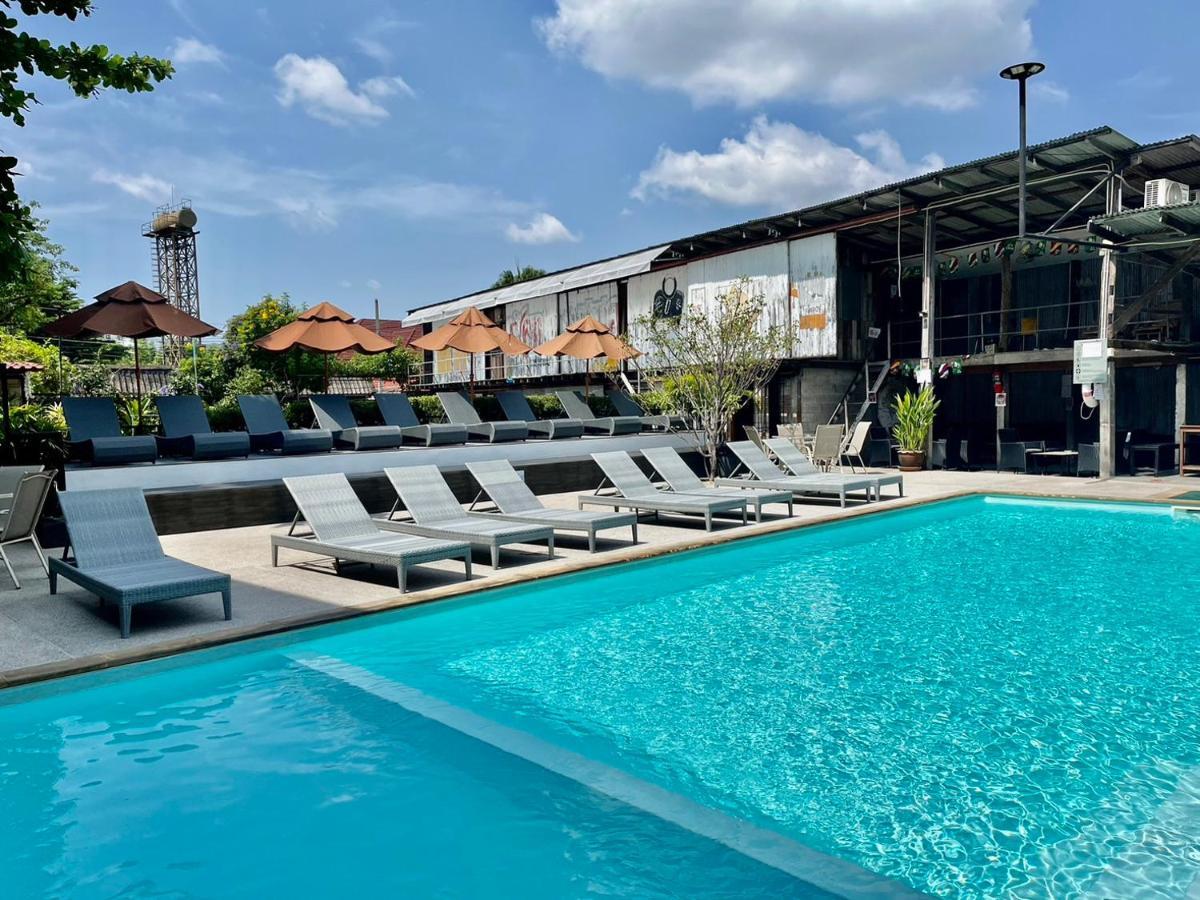 The Warehouse Chiang Mai Otel Dış mekan fotoğraf