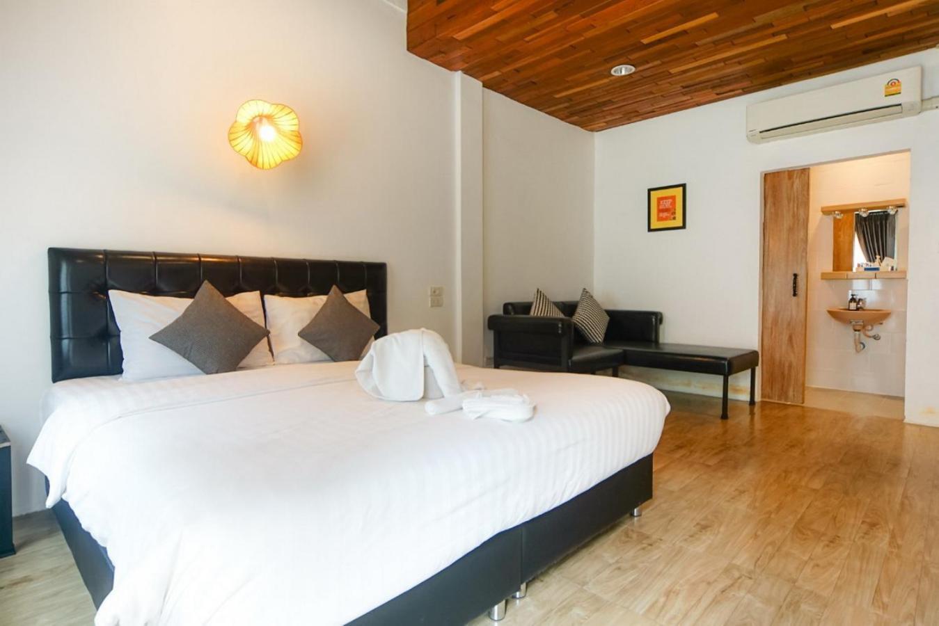 The Warehouse Chiang Mai Otel Dış mekan fotoğraf